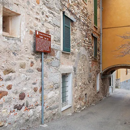 La Vecchia Torre * 波尔托瓦尔特拉瓦利亚