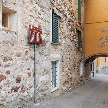 La Vecchia Torre * Porto Valtravaglia